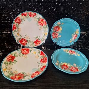 Set of Pioneer Woman Vintage Floral Pattern Dinner Plates & Salad Plates